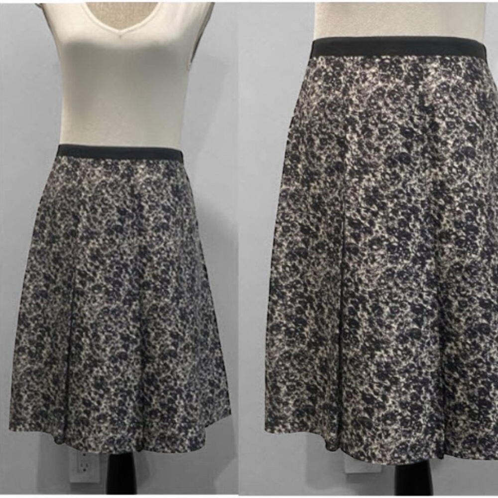 Banana Republic silk Black and White A-Line Skirt